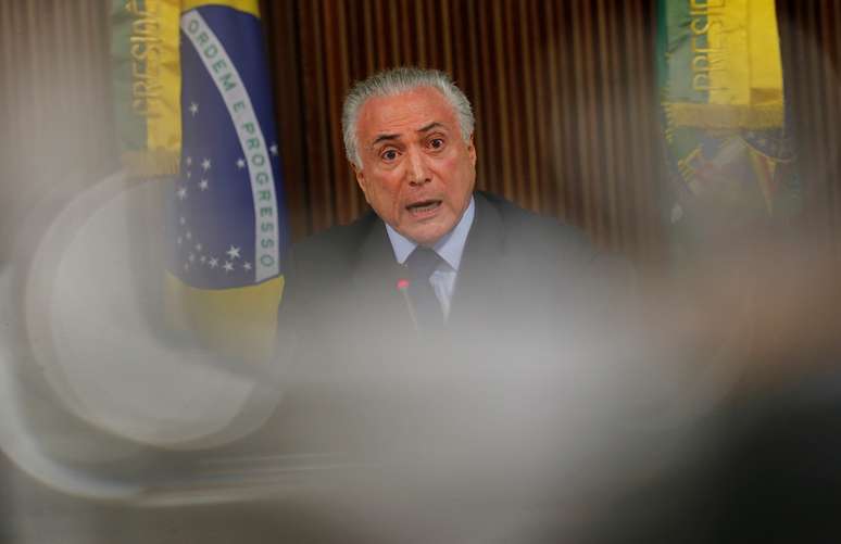 Temer durante reunião em Brasília
 12/4/2018   REUTERS/Adriano Machado 