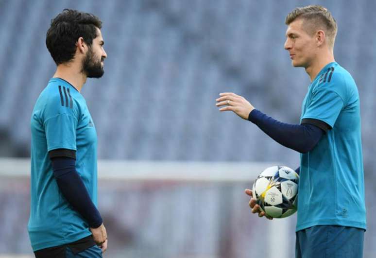 Isco deve ser titular diante do Bayern nesta terça-feira (Foto: Christof Stache / AFP)