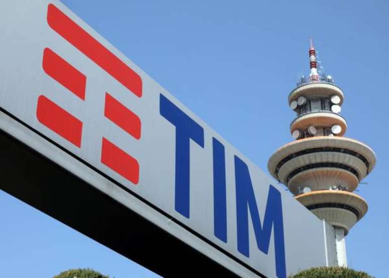 TIM entra em semana decisiva para disputa Vivendi-Elliott