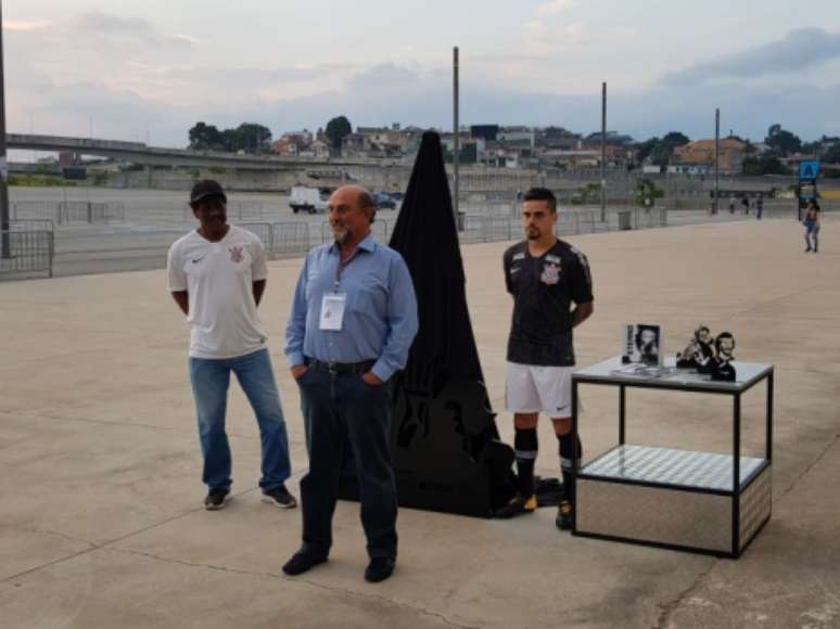 Rosenberg falou durante a inauguração da estátua de Sócrates na Arena (Foto: Guilherme Amaro)