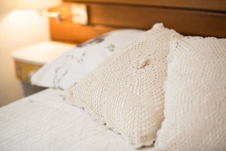 54. Modelo simples de capa de almofada de croch&ecirc;