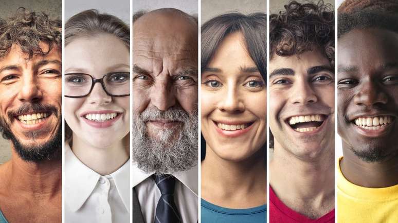 Reprodu&ccedil;&atilde;o humana tem defici&ecirc;ncias: "Em termos evolucionistas, a forma de ser bem-sucedido &eacute; passar seus genes a outras gera&ccedil;&otilde;es. Quando pensamos em reprodu&ccedil;&atilde;o sexual, o que estamos fazendo &eacute; passando a metade de nossos genes a nossos filhos, que ter&atilde;o a outra metade composta de genes de outra pessoa. &Eacute; um grande esfor&ccedil;o, e (ainda assim) parecia algo ineficiente"