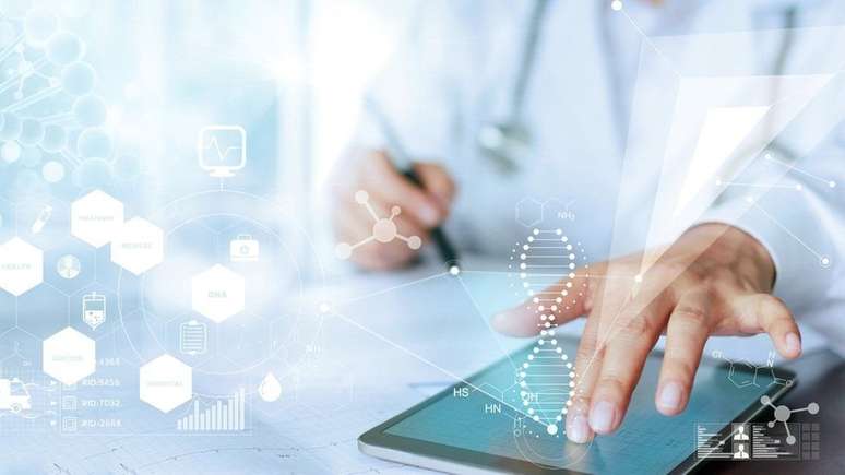 Segundo o m&eacute;dico Gordon Sanghera, testes gen&eacute;ticos de baixo custo podem levar &agrave; cria&ccedil;&atilde;o da "internet dos seres vivos"