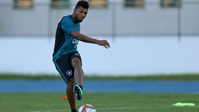 Marcelo (em imagem recuperada) já realizou oito jogos pelo Alvinegro (Foto: Vítor Silva/SSPress/Botafogo)