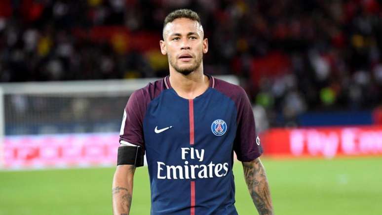 Segundo Unai Emery, Neymar não está totalmente adaptado no Paris Saint-Germain (Foto: AFP)