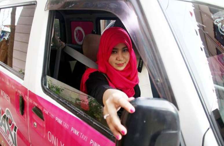 Mulheres Sauditas vão poder dirigir a partir de 24 de junho