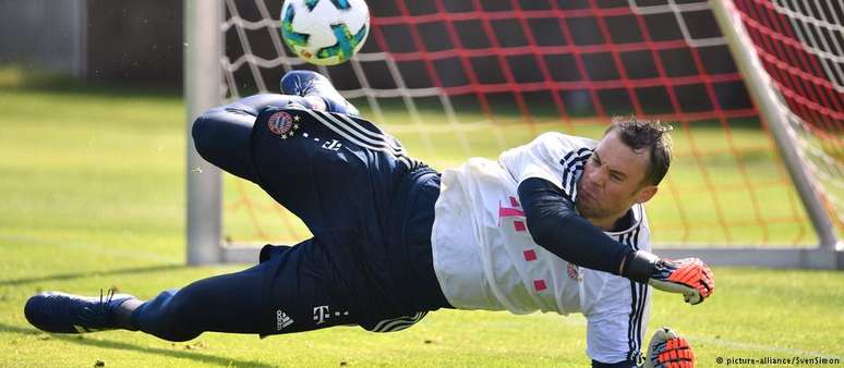 Parado desde setembro em razão de uma fratura no pé esquerdo, Manuel Neuer retomou recentemente os treinamentos