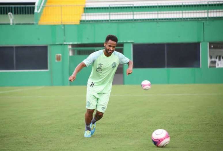 Júnior Santos quer bom jogo da Chapecoense (Foto: Divulgação)