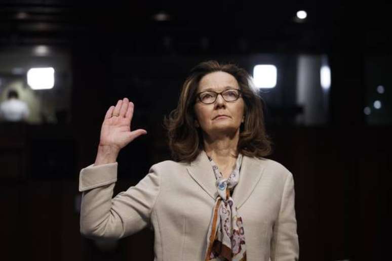 A diretora da CIA, Gina Haspel, foi acusada de permitir métodos de tortura em 2002.