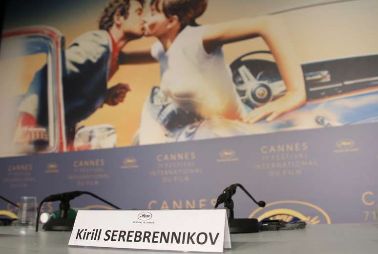 Cadeira vazia destinada a diretor Kirill Serebrennikov no Festival de Cannes