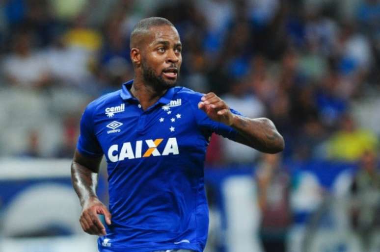 Dedé vive bom momento na defesa celeste após período de lesões (Foto: Washington Alves/Cruzeiro)