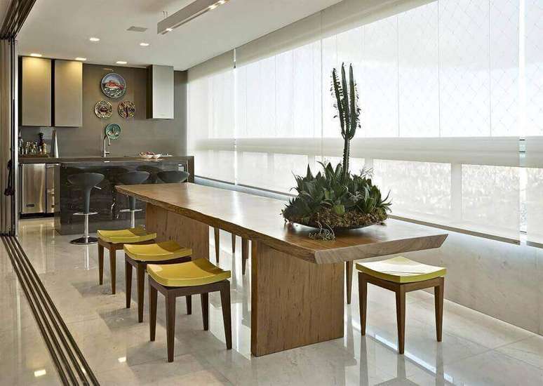 39. Decora&ccedil;&atilde;o de &aacute;rea gourmet moderna