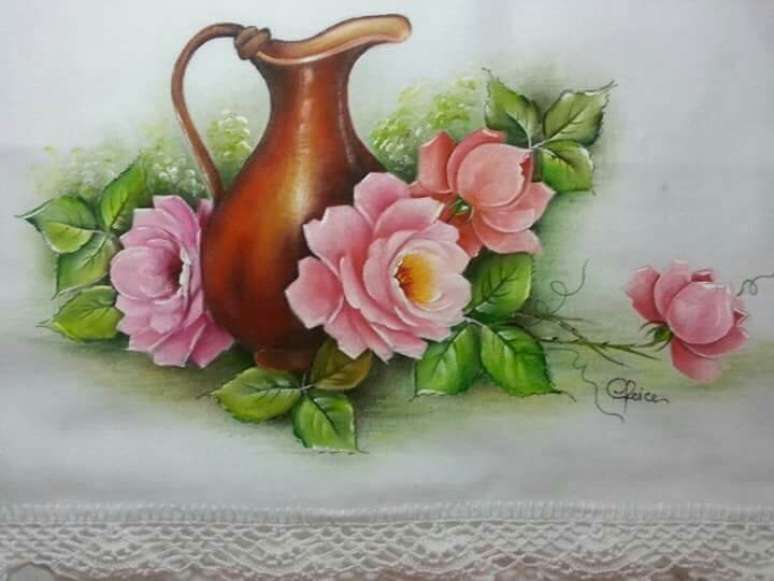 24. Pano de prato com desenhos para pintura em tecido de flores e jarra