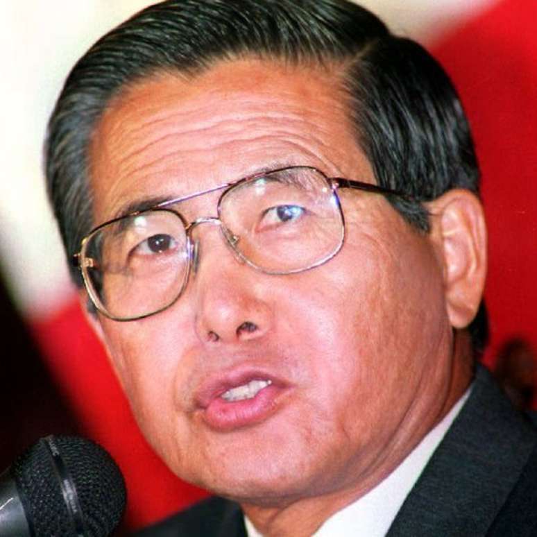 Fujimori implementou um forte ajuste fiscal para combater a inflação no Peru