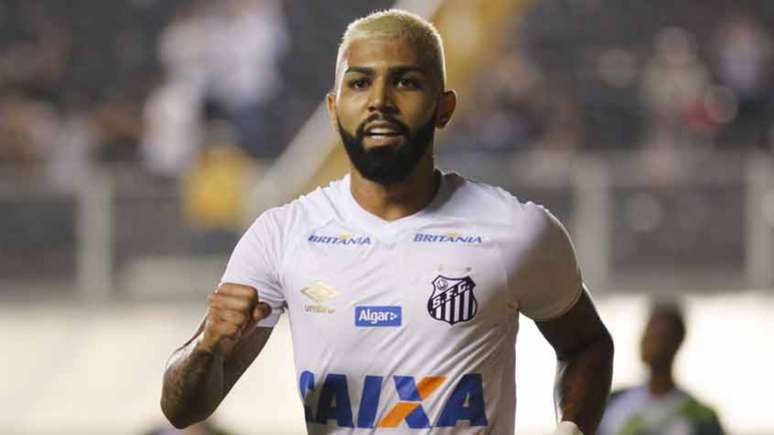 Gabigol marca três vezes e ajuda Santos a golear o Luverdense na Copa do Brasil (Foto: Ale Vianna/Eleven)