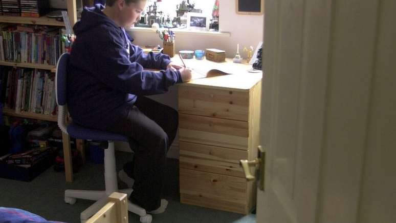 Tarefa de casa &eacute; momento de praticar autonomia, dizem especialistas