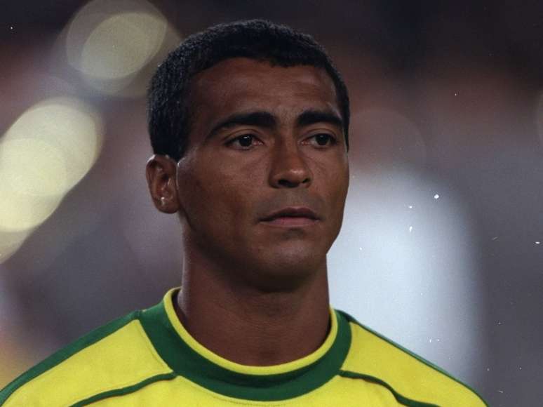 Romário acabou cortado da Seleção Brasileira, por lesão na panturrilha, às vésperas da Copa do Mundo de 1998.