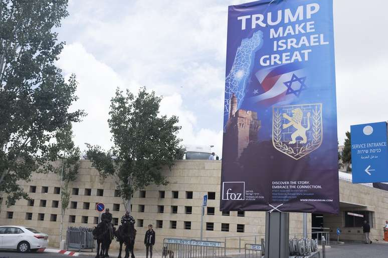 O consulado dos EUA em Jerusalém vai funcionar, provisoriamente, também como embaixada