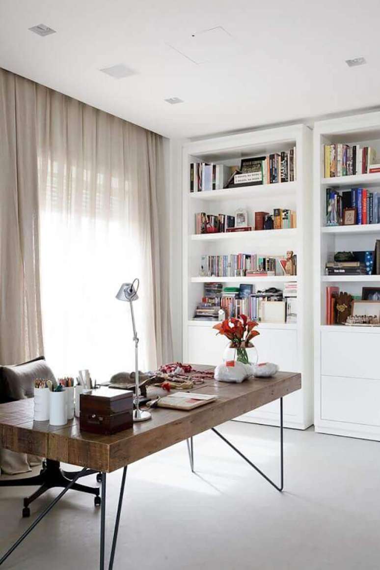 3. É portante ter um espaço adequado e confortável para o seu home office – Ambiente de Consuelo Jorge Arquitetura