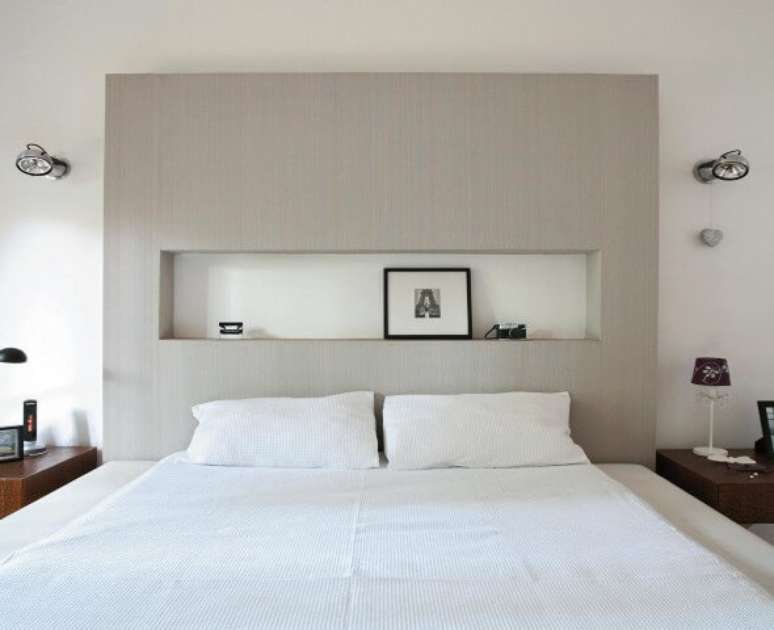 15. A parede de gesso tamb&eacute;m pode ser usada para fazer uma cabeceira