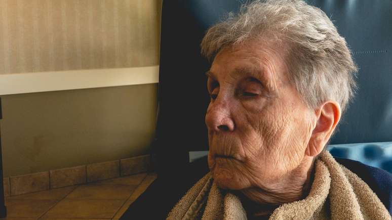 Especialistas ressaltam que é possível proporcionar qualidade de vida aos pacientes com Alzheimer