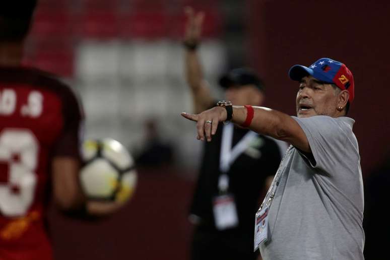 Diego Maradona durante partida do Al Fujairah, dos Emirados Árabes Unidos
27/04/2018 REUTERS/Christopher Pike