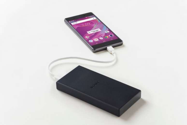 Este &eacute; o power bank&nbsp;CP-VC10 (Foto: Divulga&ccedil;&atilde;o/Sony)
