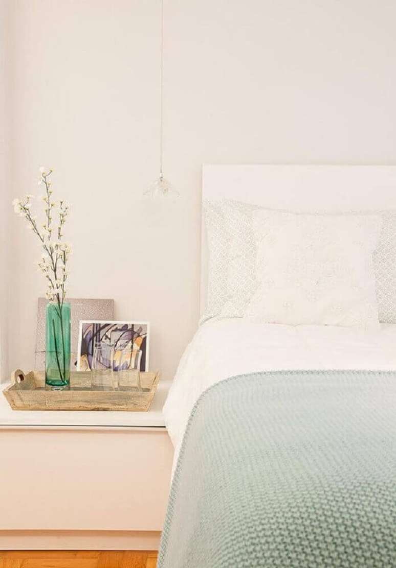 47. Decora&ccedil;&atilde;o super delicada para quarto minimalista