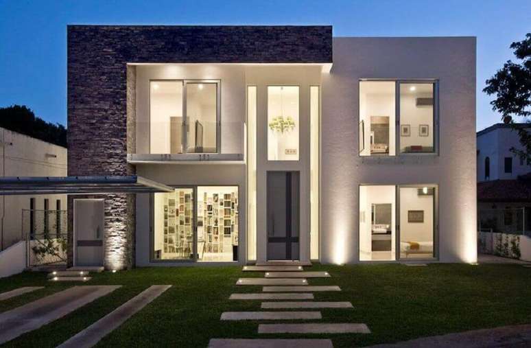 17. Inspira&ccedil;&atilde;o de fachada de casas minimalistas