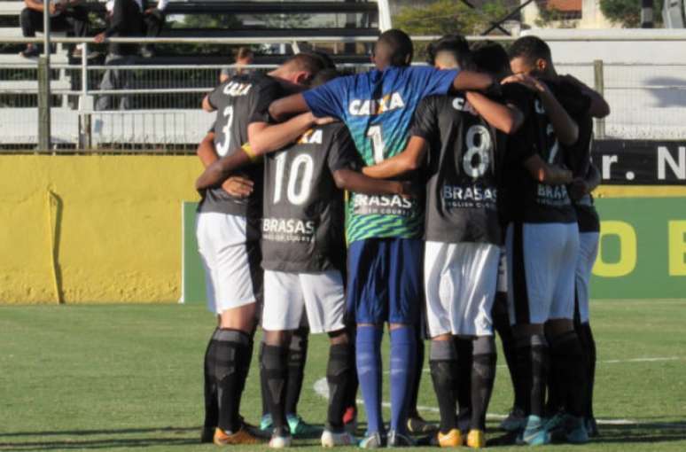 Botafogo precisa alijar boa vantagem do Corinthians (Foto: Divulgação / Botafogo)