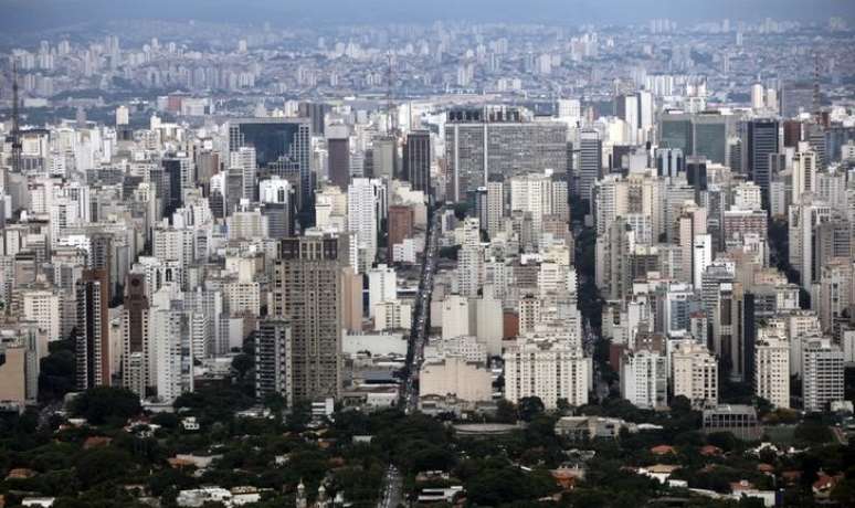 Vis&atilde;o a&eacute;rea da cidade de S&atilde;o Paulo
23/03/2014
REUTERS/Paulo Whitaker
