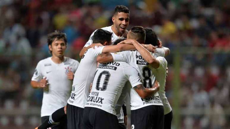 Corinthians venceu o Deportivo Lara por 7 a 2 (Foto: AFP)