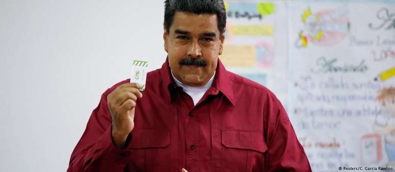 Maduro, que espera garantir mais um mandato de seis anos, vota em Caracas