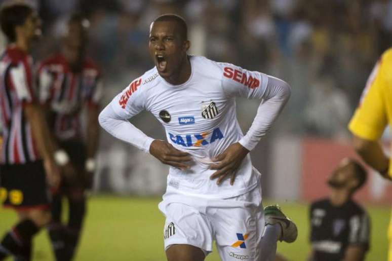 No jogo do primeiro turno de 2017, Copete fez três em vitória do Santos contra o São Paulo (Foto: Ivan Storti/Santos)