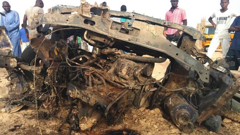 Destro&ccedil;os resultantes de enfrentamento entre militarese Boko Haram na Nig&eacute;ria, em mar&ccedil;o; grupo isl&acirc;mico exerce persegui&ccedil;&atilde;o religiosa no pa&iacute;s