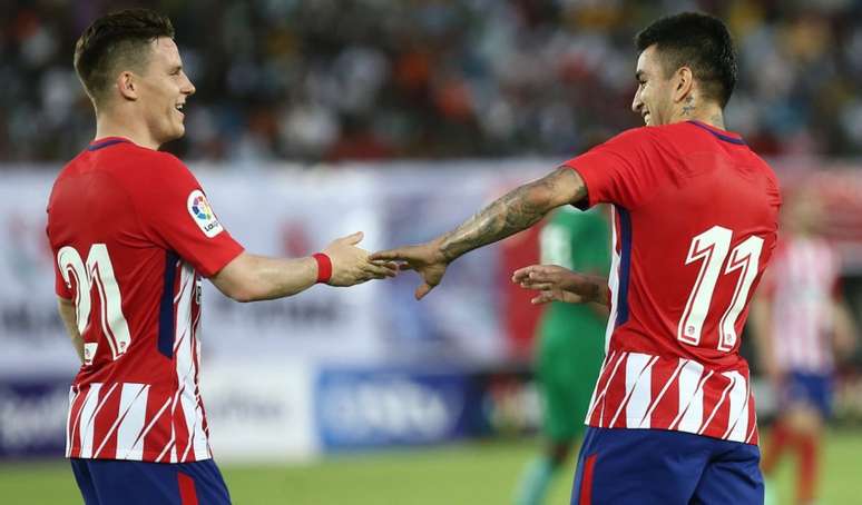 Jogadores do Atlético de Madrid comemoram vitória sobre a Nigéria (Foto: Divulgação)