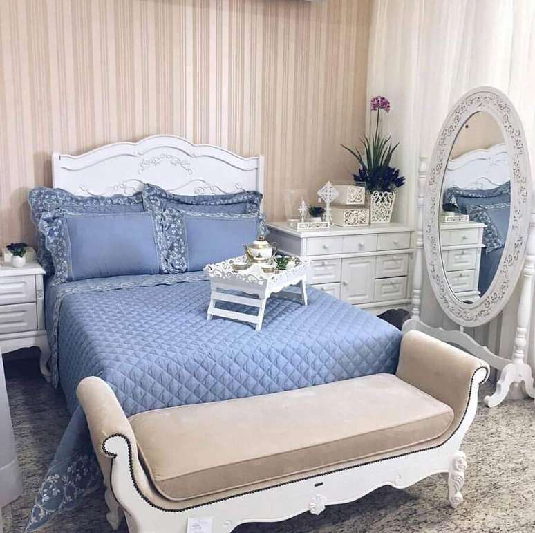 5. Papel de parede listrado para quarto proven&ccedil;al de casal