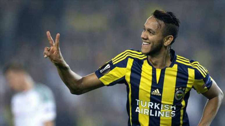 Souza é um volante importante para o Fenerbahçe (Foto: Divulgação)