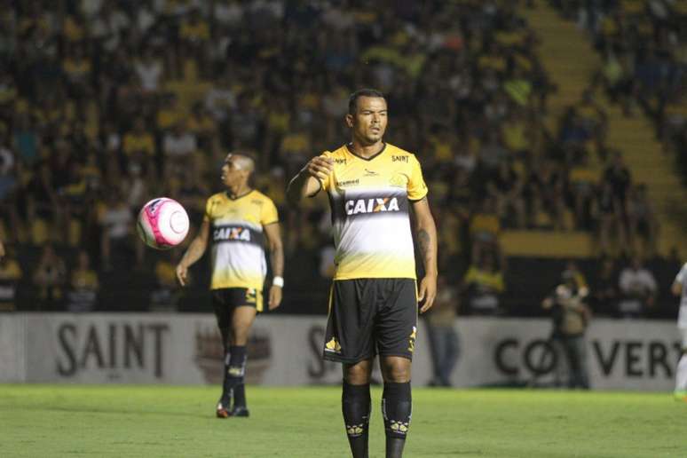 Zé Carlos comenta pressão no Criciúma (Foto: Caio Marcelo/Criciúma EC)