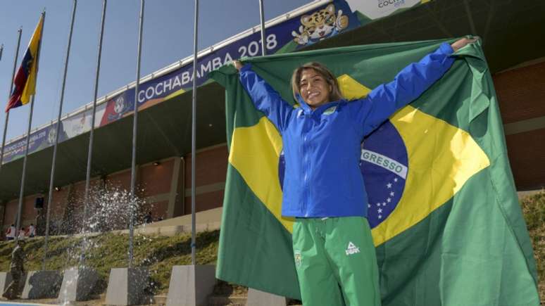 Valéria Kumizaki será a porta-bandeira do Time Brasil na abertura (Foto: Washington Alves/Exemplus/COB)