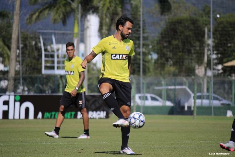 Marco Antônio espera momento para voltar a atuar no Figueirense (Foto: Luiz Henrique/Figueirense FC)