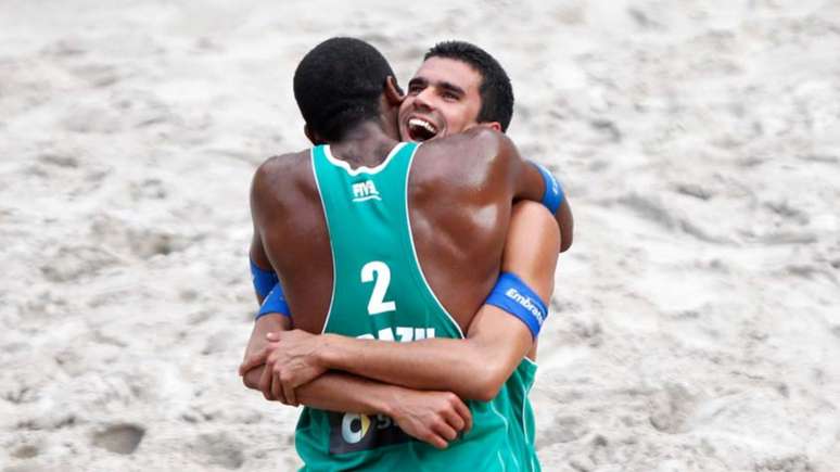 Evandro e Vitor voltarão a jogar juntos de olho em vaga na Olimpíada de Tóquio (Foto: Divulgação)