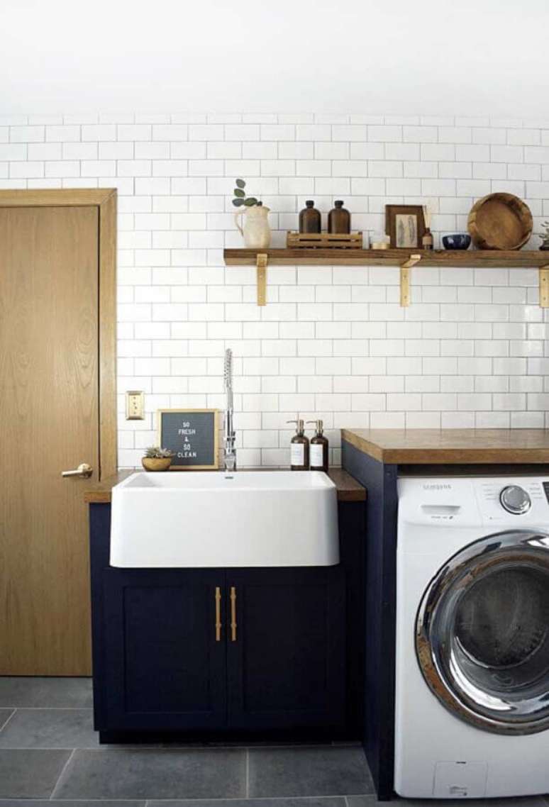 20. Prateleiras s&atilde;o &oacute;timas para manter ambientes bem organizados