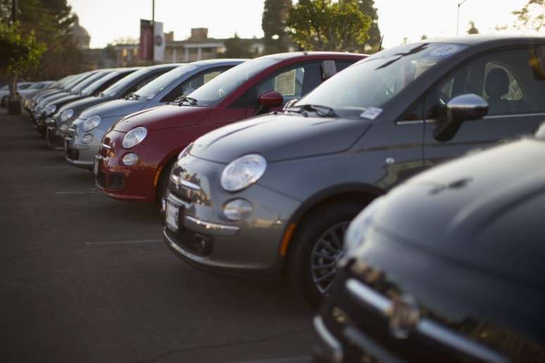 Carros da Fiat &agrave; venda em concession&aacute;ria em Los Angeles, Calif&oacute;rnia, EUA
13/10/2014
REUTERS/Mario Anzuoni