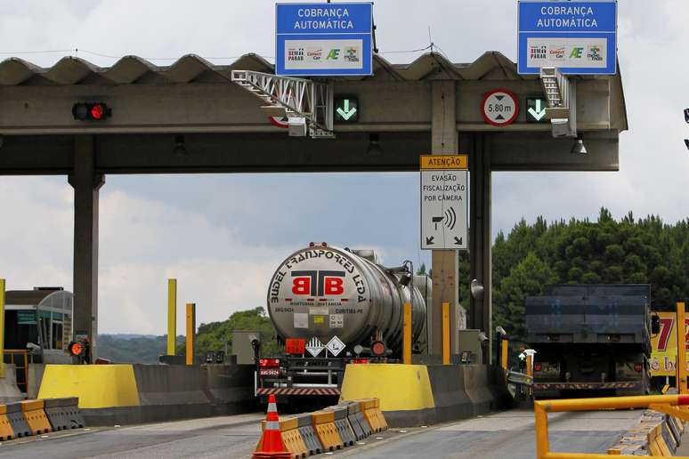 O Diário Oficial de São Paulo desta quinta-feira publica a resolução da Secretaria de Logística e Transporte suspendendo a cobrança da tarifa.