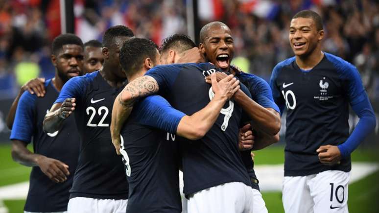 França vence a Irlanda por 2 a 0 (Foto: AFP)