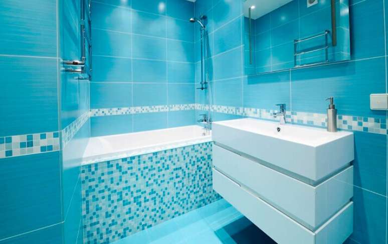 12- Azulejos para banheiro azul.