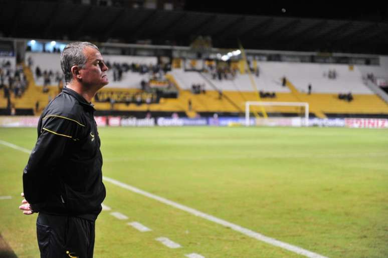 Mazola quer reação do Tigre antes da 11ª rodada (Foto: Caio Marcelo / Criciúma)