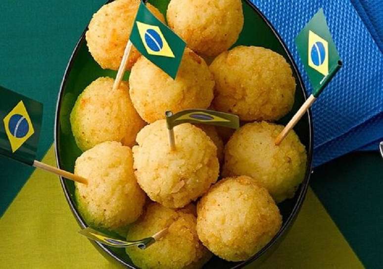 Decora&ccedil;&atilde;o de copa do mundo &ndash; bandeirinhas