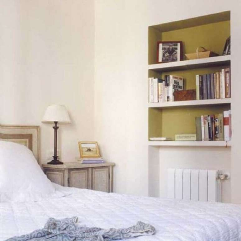 46. Modelo de nichos para quarto embutidos na parede